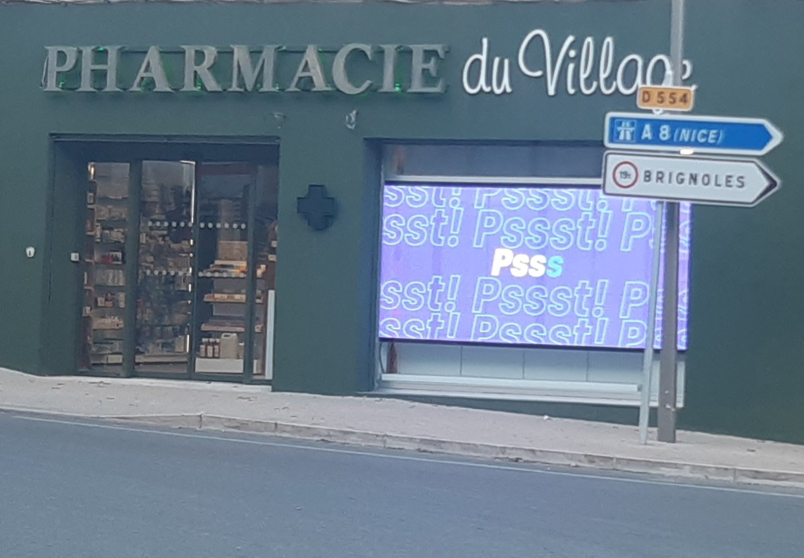 itineraire de la pharmacie du village